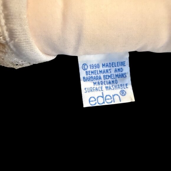 1990 Eden 20" Madeline Cloth Doll, Green Plaid Dress, Yellow Hat, Appendix Scar - Picture 5 of 7